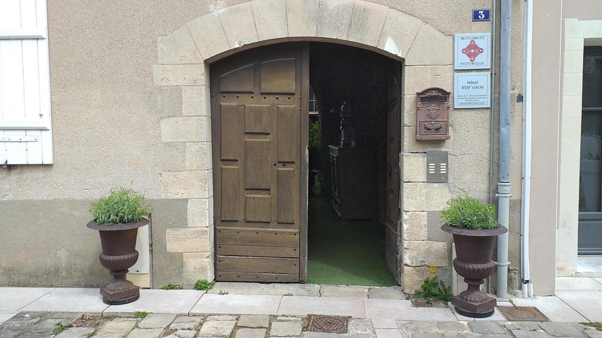 Studio 1 Hyper Centre Avec Jardins Angers Exterior foto